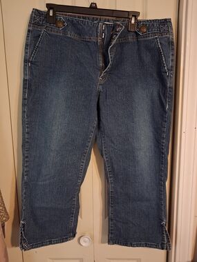 Signature Blue Denim Ankle Crop Jeans